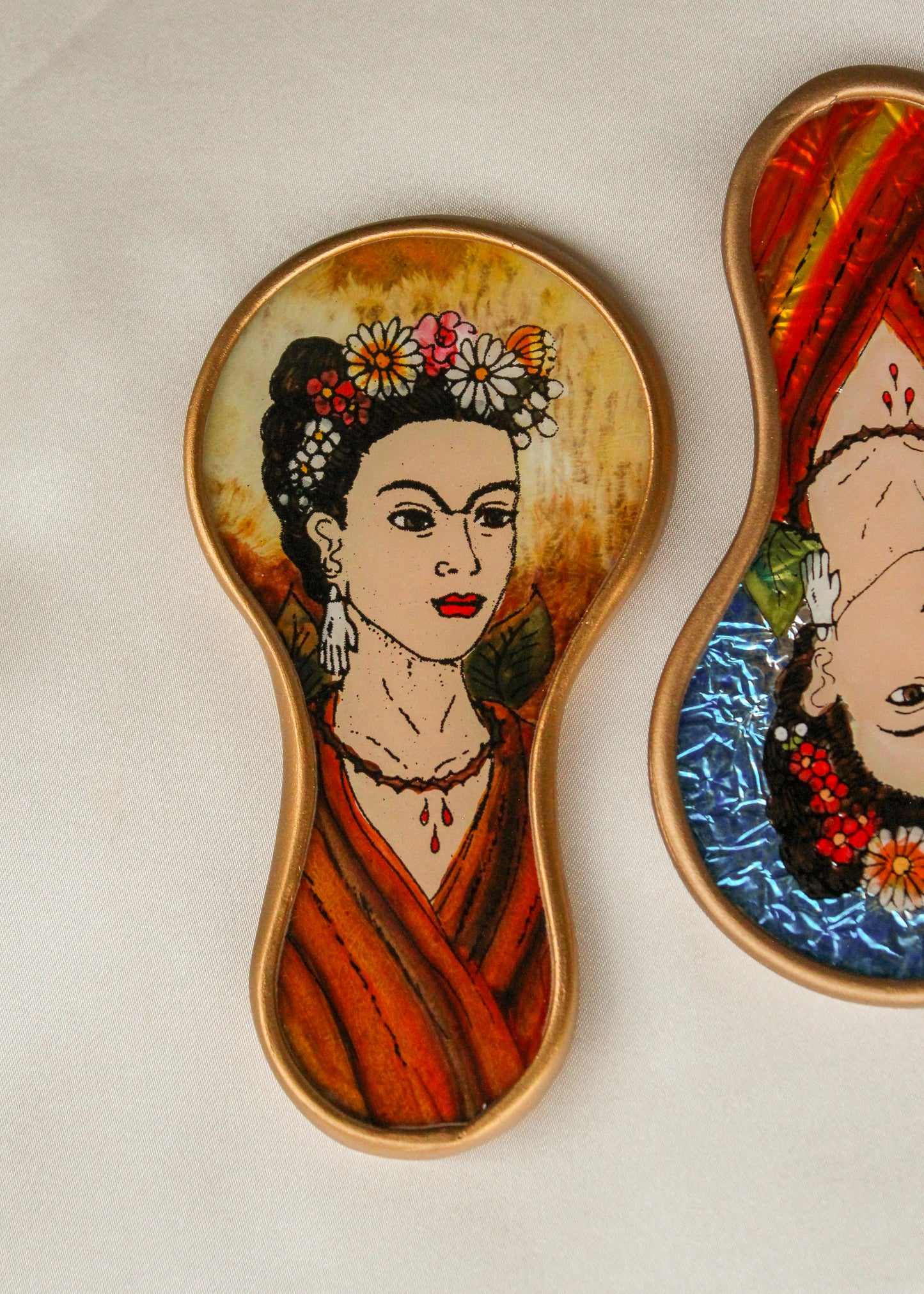 Frida Mini Handheld Travel Mirror