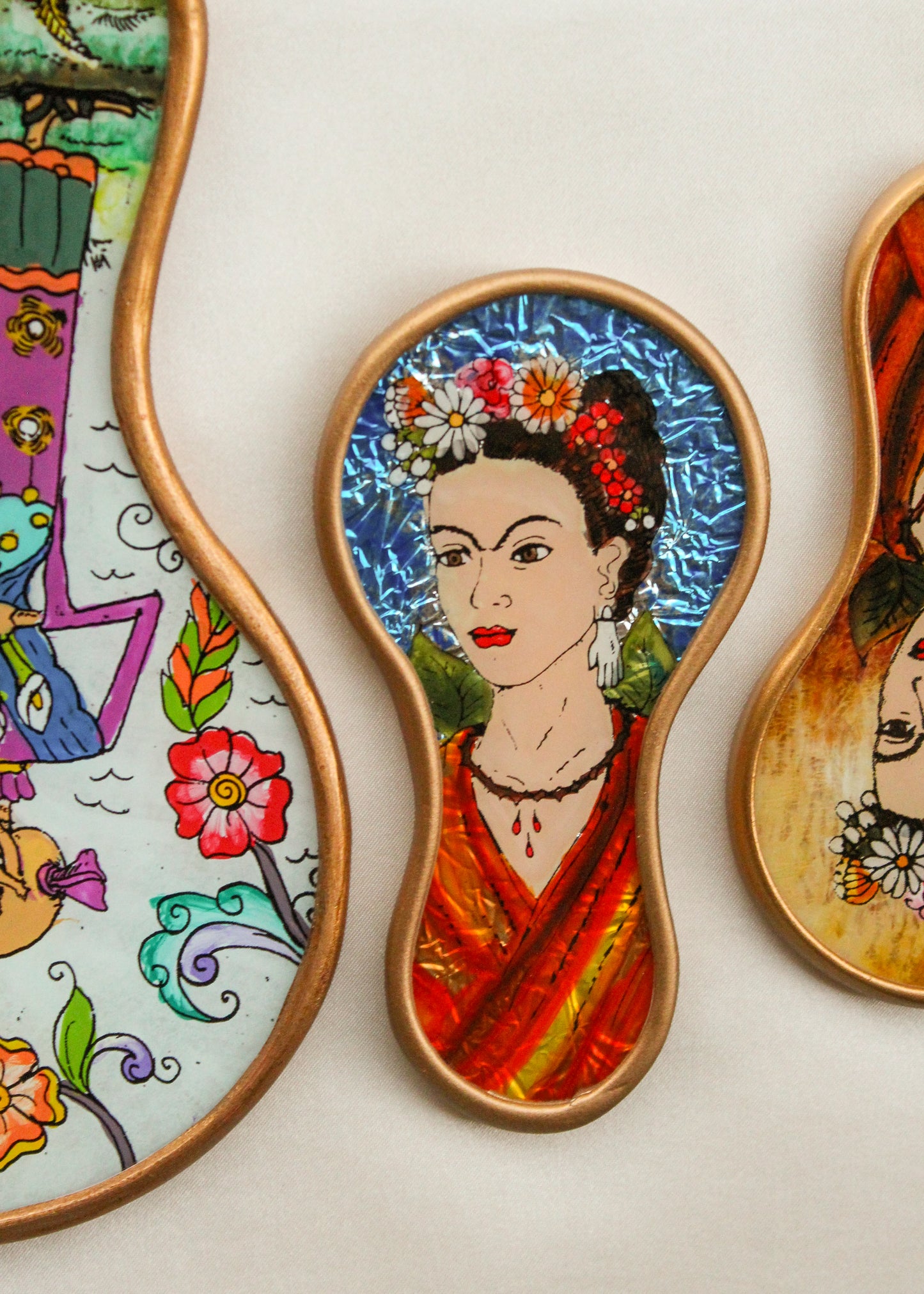 Frida Mini Handheld Travel Mirror